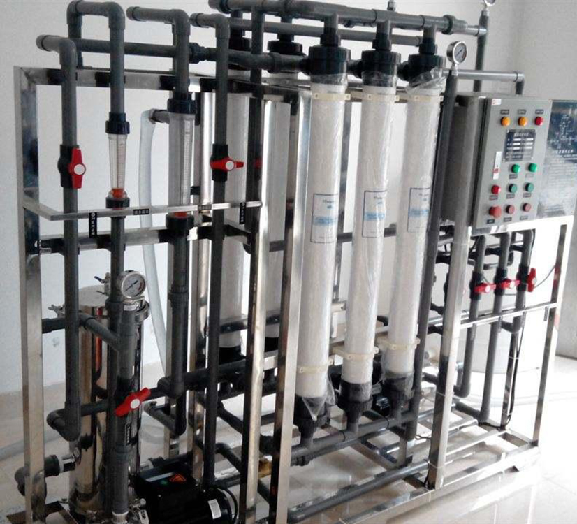 超濾凈水設(shè)備.jpg