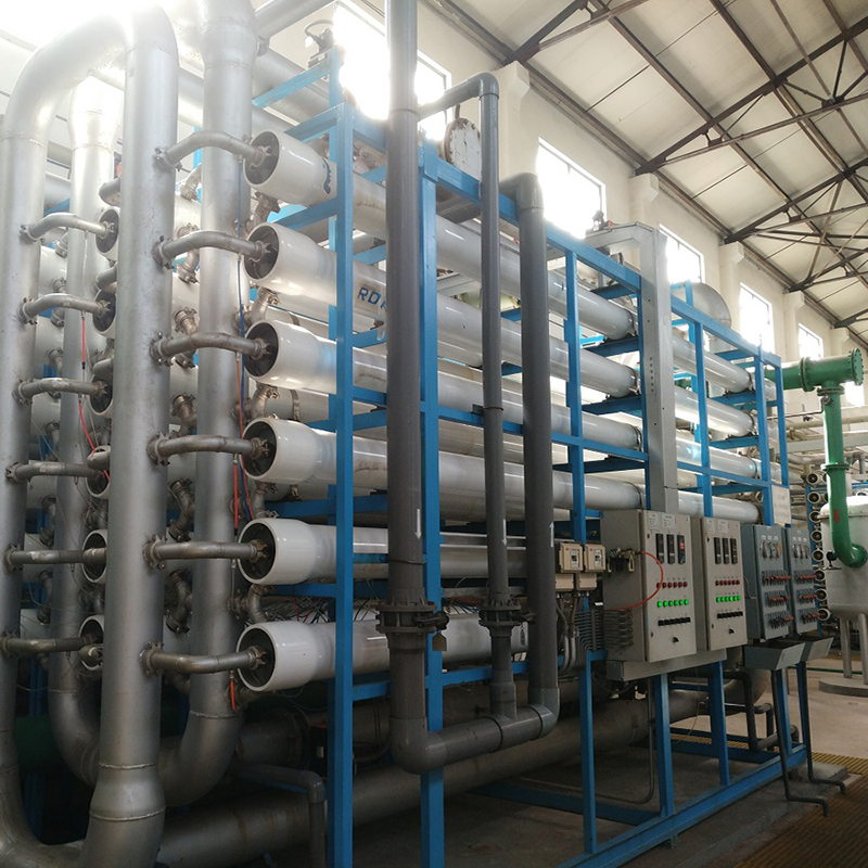 反滲透膜設(shè)備800-2.jpg